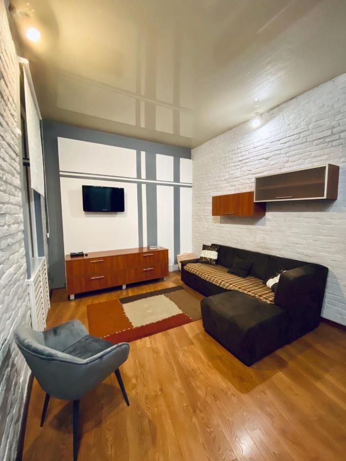 Apt In The Center Of The Town Near The Opera House Apartment Liov Exterior foto