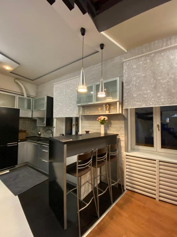 Apt In The Center Of The Town Near The Opera House Apartment Liov Exterior foto