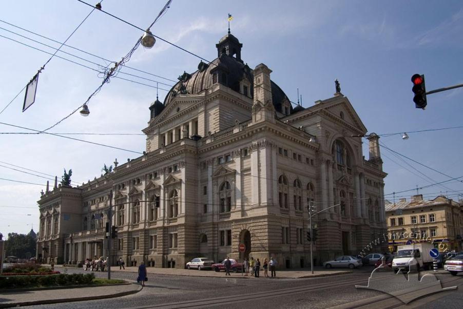 Apt In The Center Of The Town Near The Opera House Apartment Liov Exterior foto