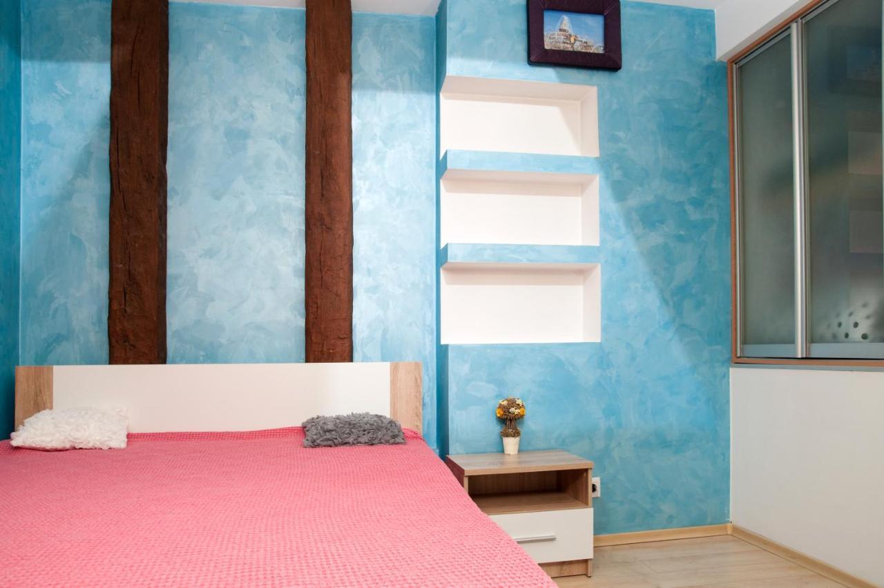 Apt In The Center Of The Town Near The Opera House Apartment Liov Exterior foto