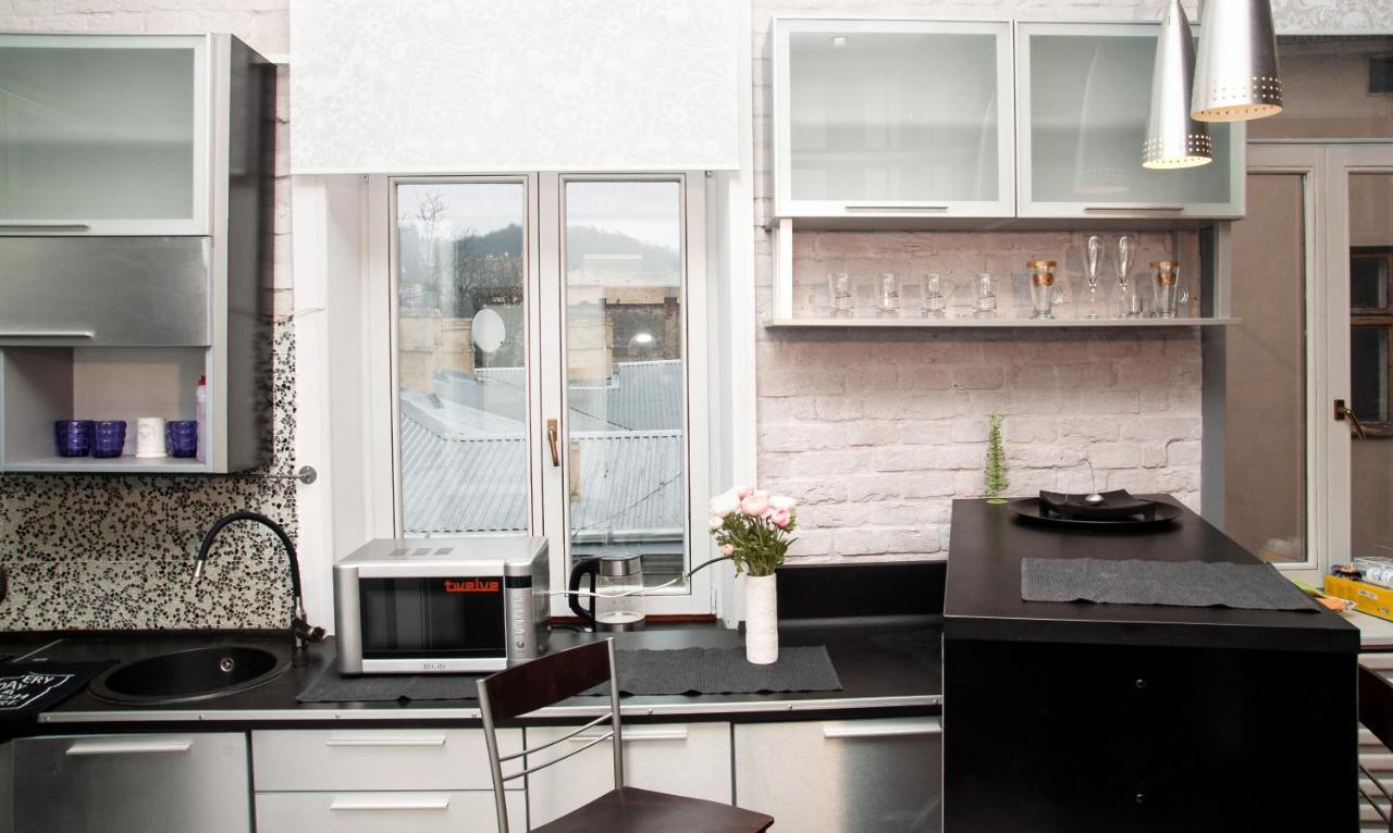 Apt In The Center Of The Town Near The Opera House Apartment Liov Exterior foto